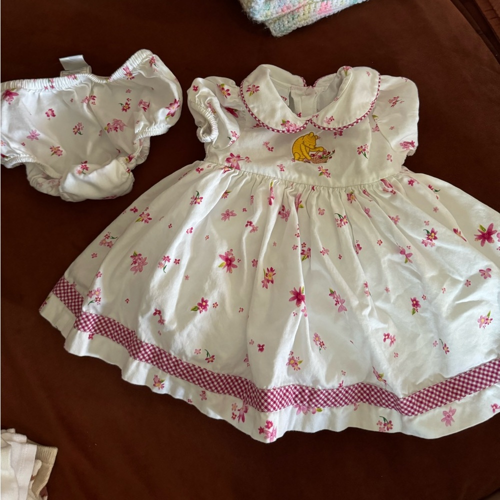 Disney Winnie the Pooh dress and bloomers set